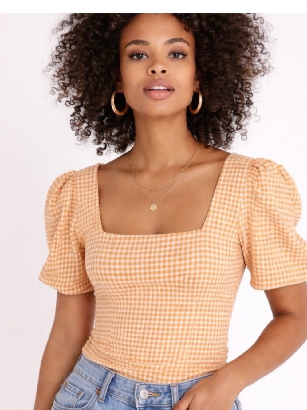 Backyard Roses Gingham Square-Neck Puff Sleeve Crop Top in Peach